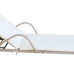 LOUNGER WITH  CURVE LEGS