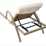 LOUNGER WITH  CURVE LEGS