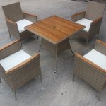 SQUARE 4S WOOD TABLE